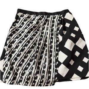 Peter Pilotto for Target Asymmetrical Mini Skirt Womens Sz 6 Black/White Retro